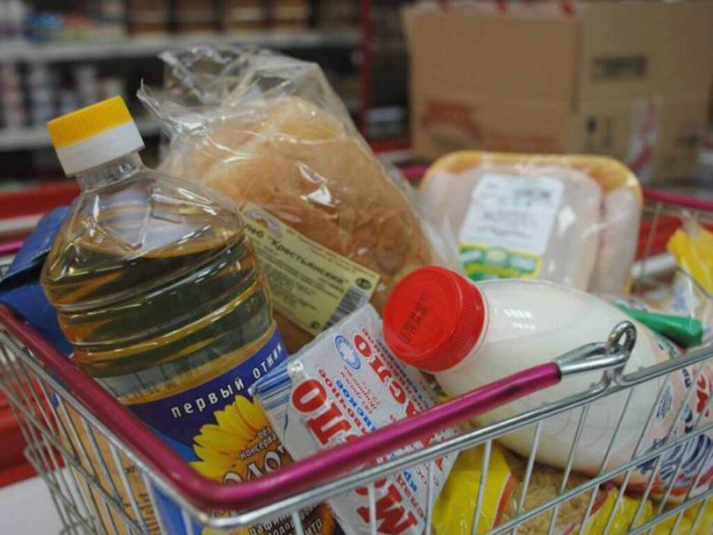 Безкоштовні продукти у місцях ведення бойових дій: що увійде до набору