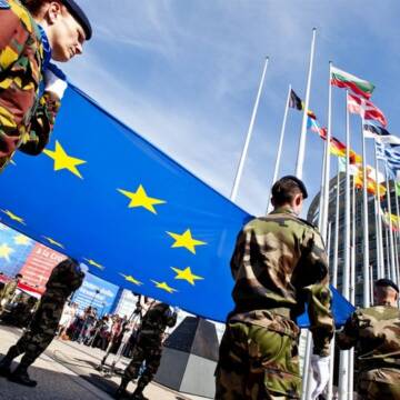Сім країн ЄС закликали своїх громадян не їхати воювати в Україну