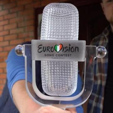 Притула їздив на Вінниччину забирати кубок, який Kalush виграв під час Євробачення (Відео)