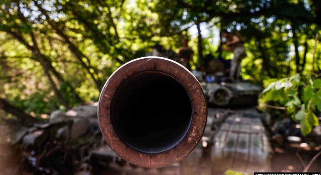 Щодня на Донбасі гине 200-500 українських військових