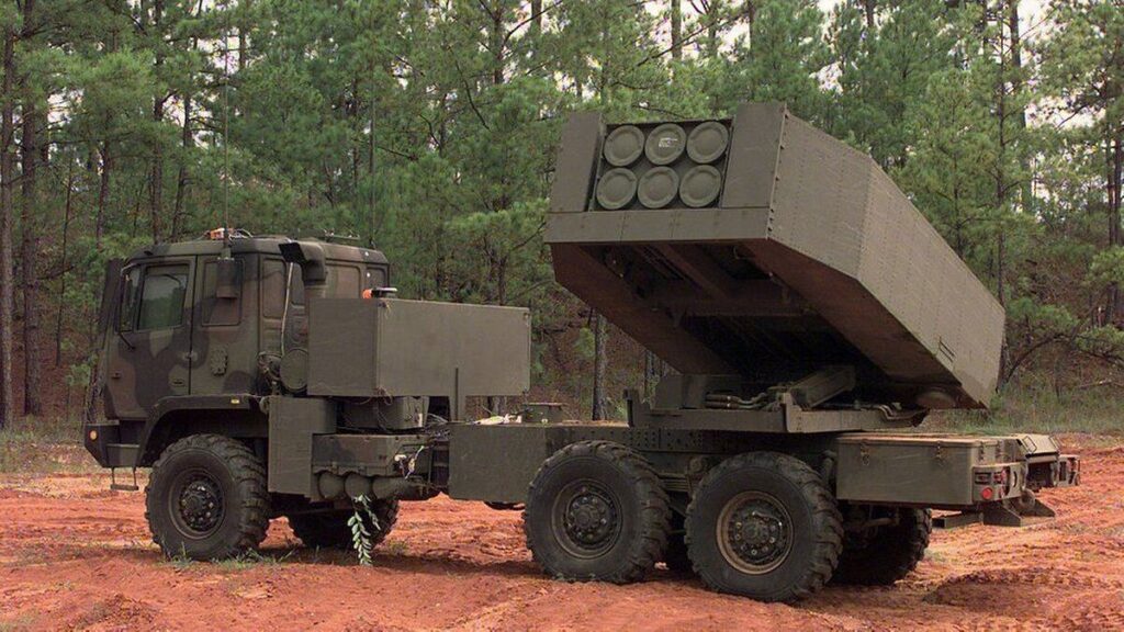 Для освоєння РСЗВ HIMARS українським військовим знадобиться три тижні