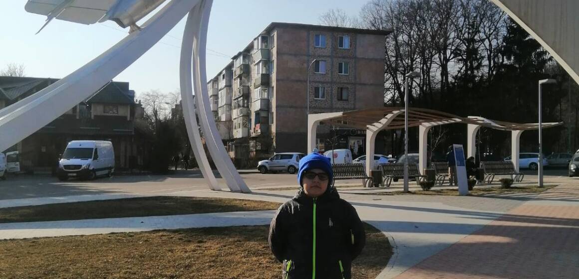 У вінницькому VinSmart центрі вивчає англійську 9-річний Олег з Донеччини: нові друзі, знання та викладачі допомагають хлопцеві забути про війну