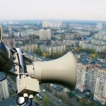 В одному з ТЦ Вінниці рятувальники навчали персонал, як поводитися під час повітряної тривоги
