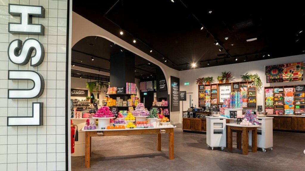 Британська косметична мережа Lush йде з Росії