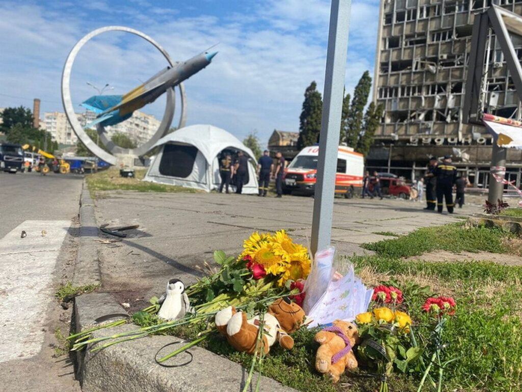 У Вінниці працюють психологи-рятувальники з сусідніх областей