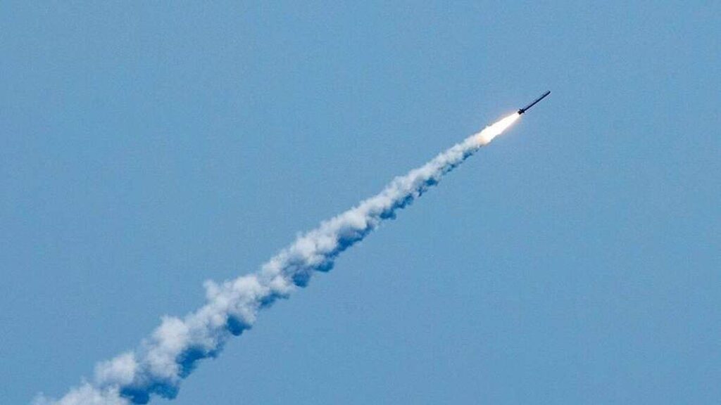 Знайшли уламки ракет, які вчора ППО збила на околиці Вінниці