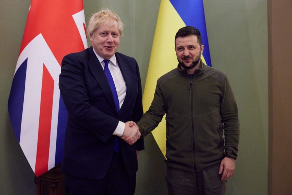 Відставка Джонсона не вплине на політику Британії щодо України — Кулеба