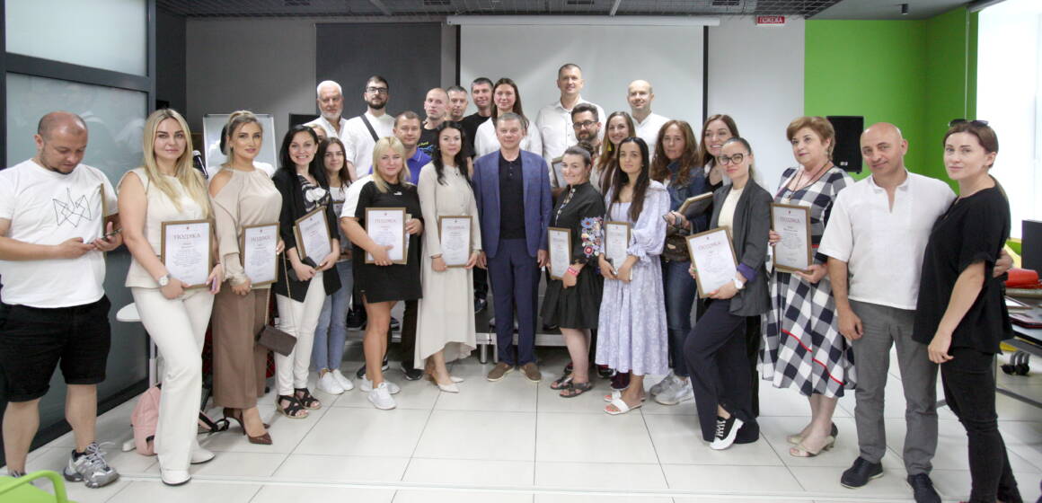 Понад 30 вінницьких волонтерів отримали подяки від Вінницької міської ради