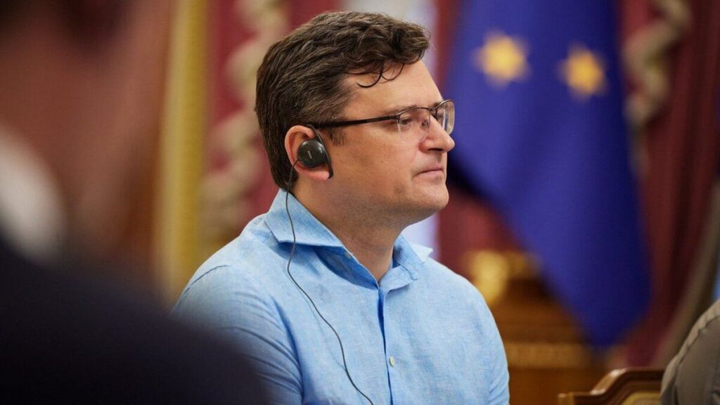 Кулеба закликав дати Україні максимальну військову допомогу після ударів по Харкову