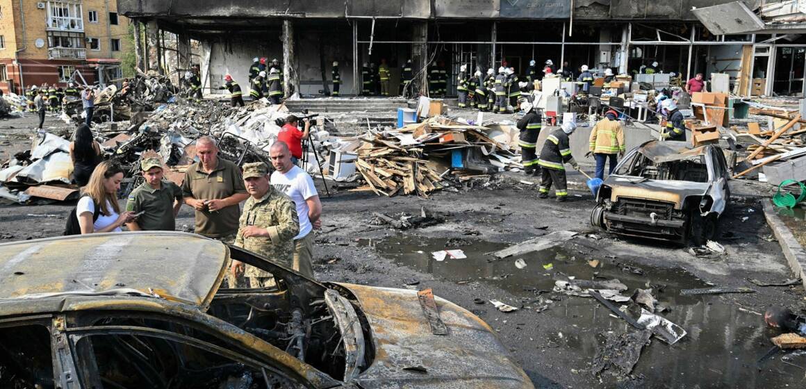 Ракетний удар по середмістю Вінниці 14 липня: сім’ям загиблих та пораненим виплачують матеріальну допомогу з бюджету громади