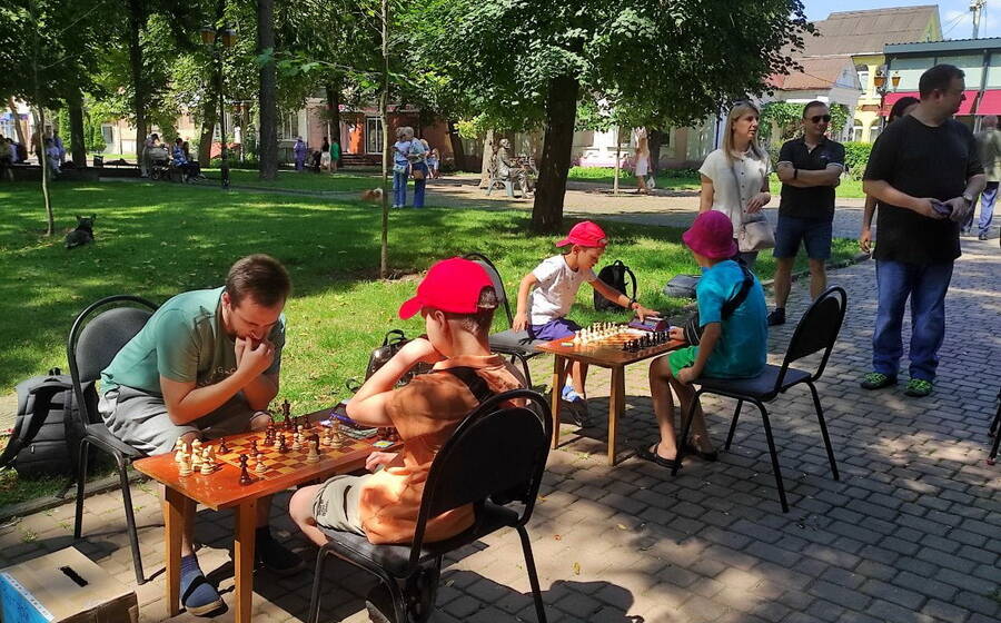 У Вінниці шахові вундеркінди назбирали 7,5 тис грн для підтримки армії