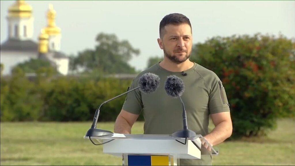 Український прапор повернеться у кожне окуповане місто та село — Зеленський