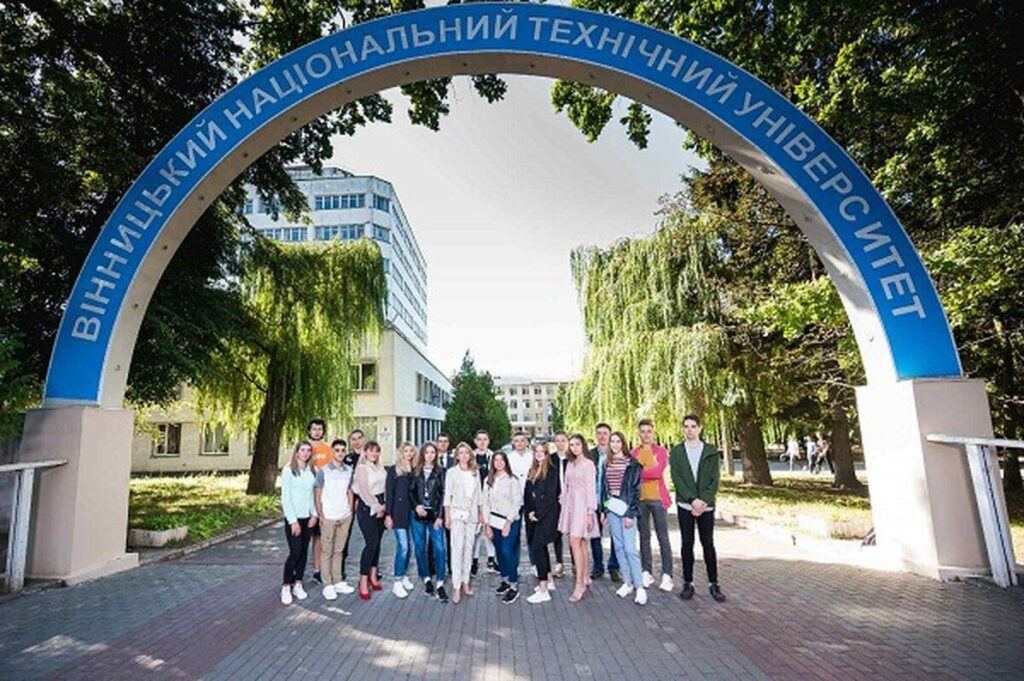 П’ять вінницьких університетів увійшли до сотні найбільш популярних вишів України серед вступників