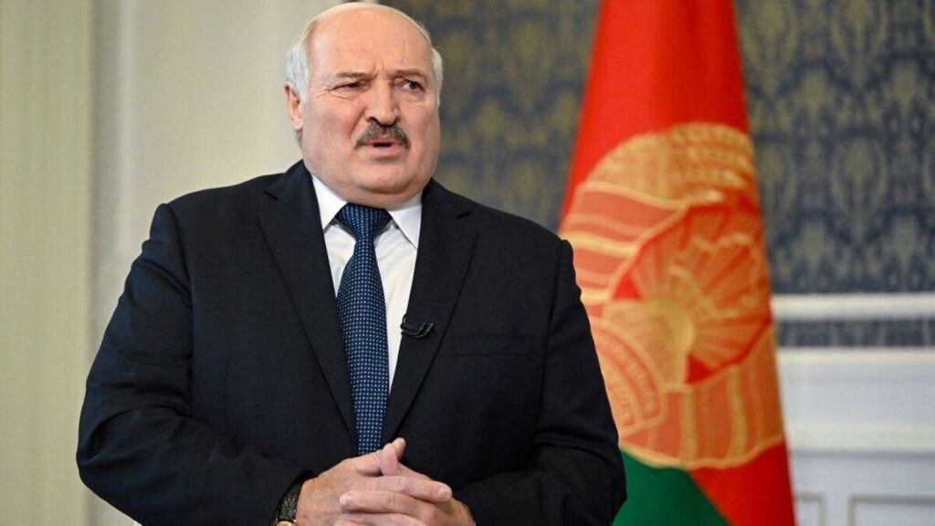 Лукашенко побажав Україні «мирного неба», не згадавши про обстріли з території Білорусі