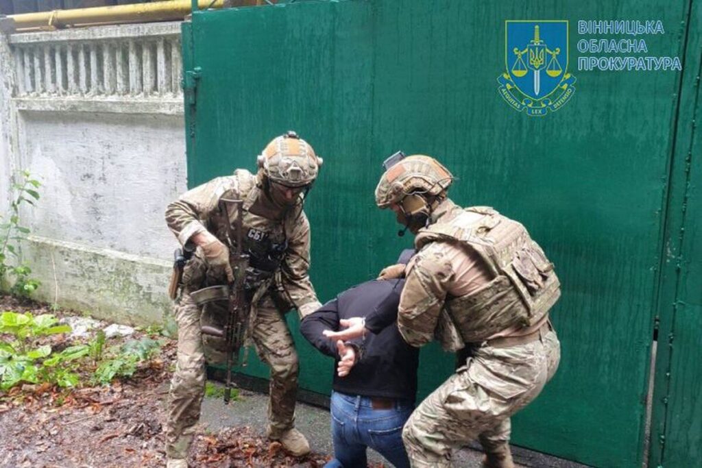 Прокуратура повідомила про підозру чоловікові, який здавав окупантам позиції українських військових