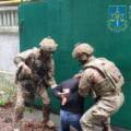 Прокуратура повідомила про підозру чоловікові, який здавав окупантам позиції українських військових