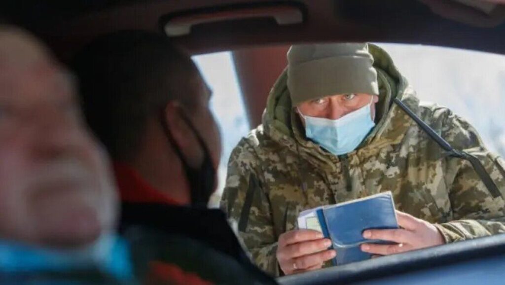 Прикордонники розповіли про правила виїзду чоловіків, які супроводжують рідних на лікування