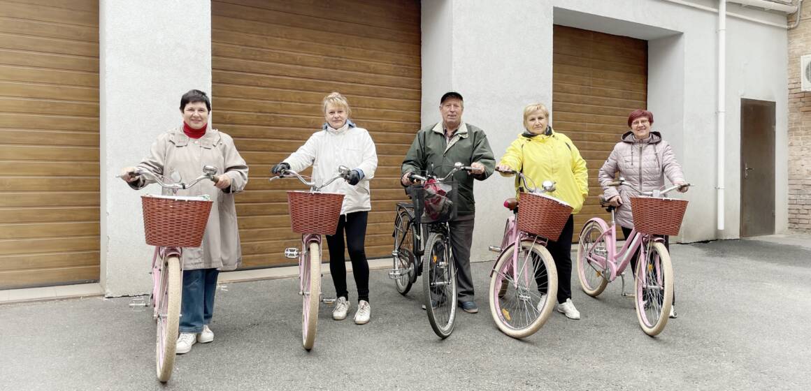 Відвідувачі Вінницького Терцентру розпочали осінні велопрогулянки містом