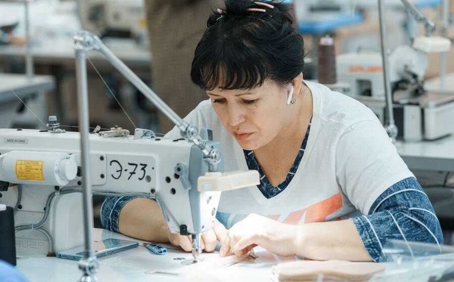Відомий в Україні бренд білизни запустив швейний цех у Вінниці