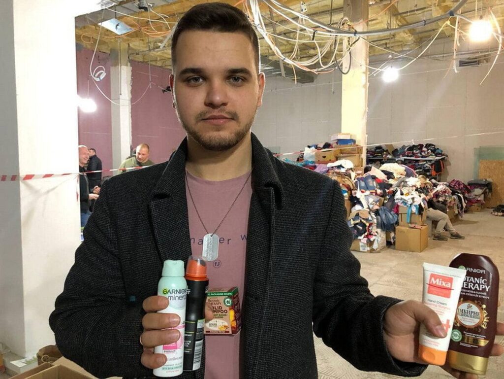 Засоби особистої гігієни можуть отримати переселенці у Вінницькому гуманітарному центрі речей