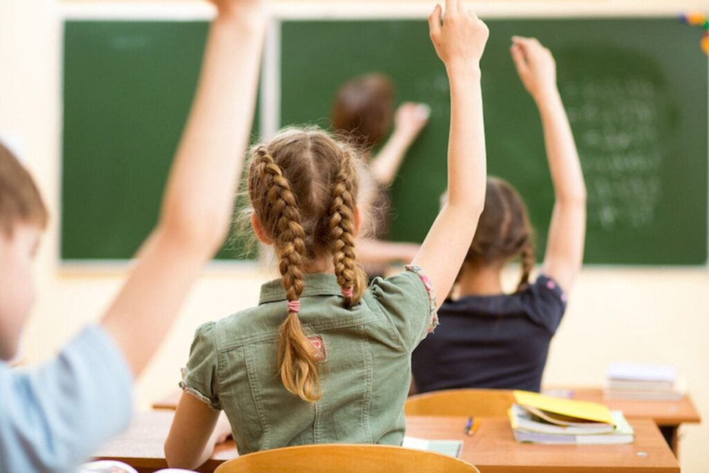 Знову в школу. Після канікул у Вінниці планується відновити офлайн навчання при умові, що це дозволятиме безпекова ситуа