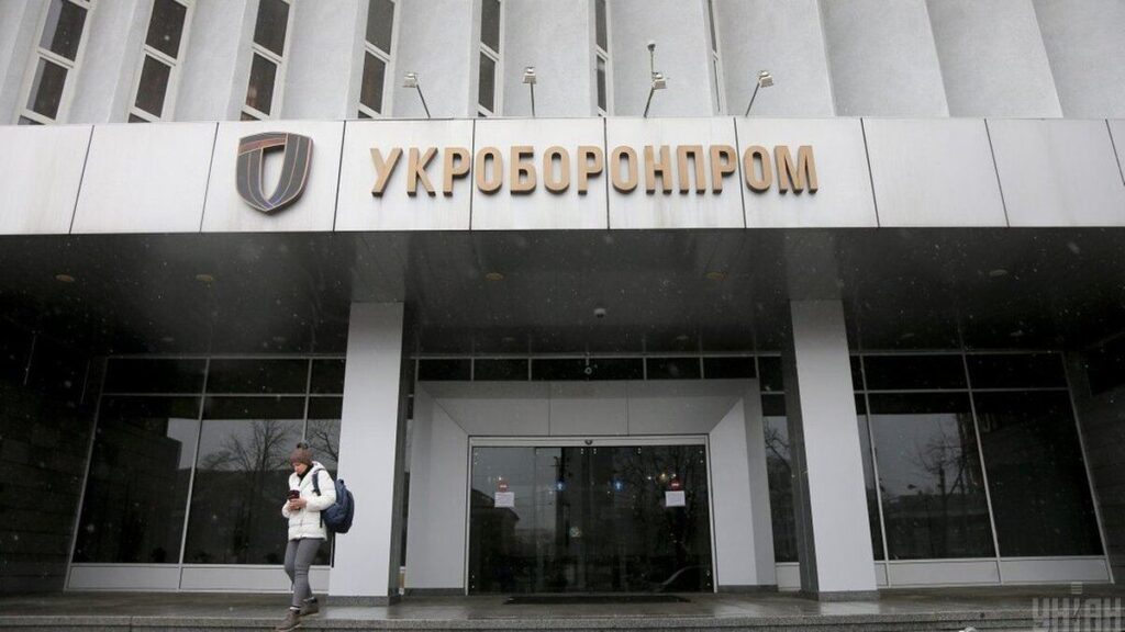 Дальність — 1000 км, вага бойової частини — 75 кг — Укроборонпром завершив розробку нової зброї