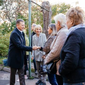 Сергій Моргунов про відновлення будинків після ракетного обстрілу: «У співпраці з бізнесом і міжнародними організаціями закрили 98% питань до початку опалювального сезону»