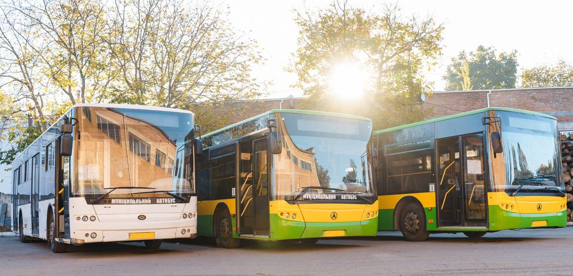 Вінниця передала Дніпру 3 муніципальних автобуси для відновлення автопарку – Сергій Моргунов