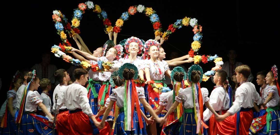 Вінницький ансамбль танцю «Радість» дав сім концертів у Німеччині та зібрав 40 тисяч гривень, які передали на потреби ЗСУ