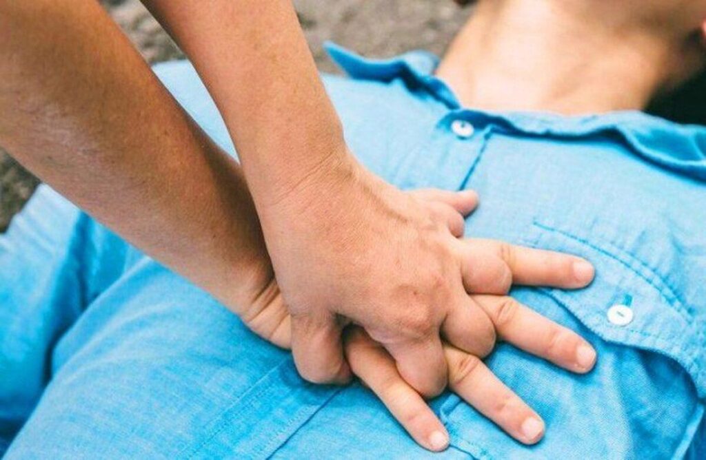 Жителям Вінниці пропонують відвідати тренінг з серцево-легеневої реанімації