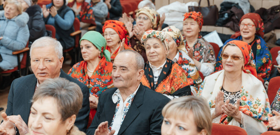 У Вінниці для переселенців з Маріуполя влаштували різдвяно-новорічний концерт