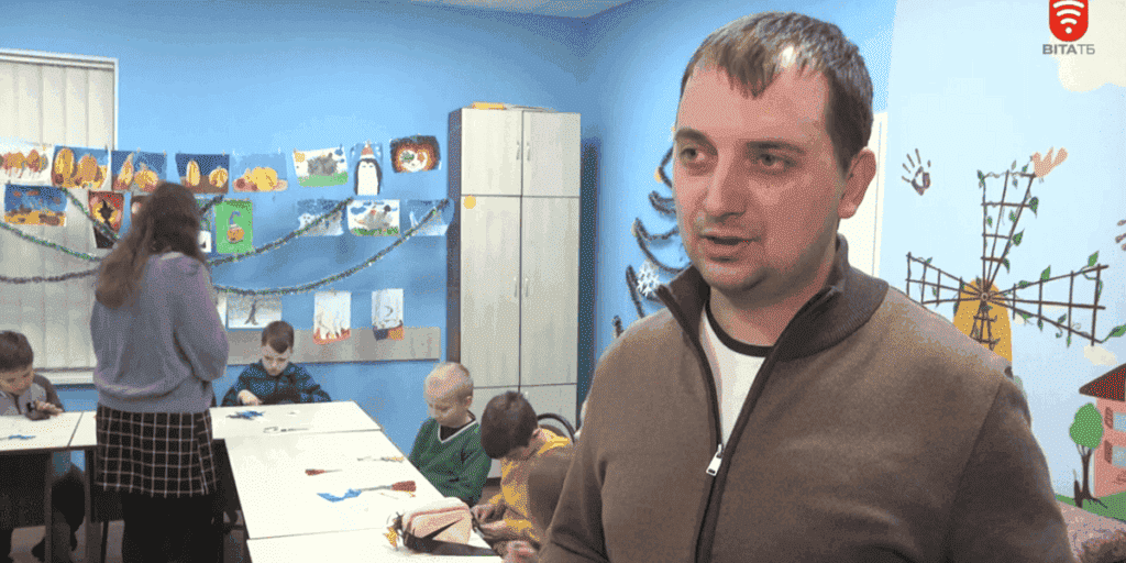 У VinSmart центрі дітей навчали виготовляти світловідбиваючі стрічки