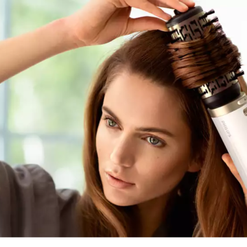 Як вибрати фен-щітку для укладання волосся вдома