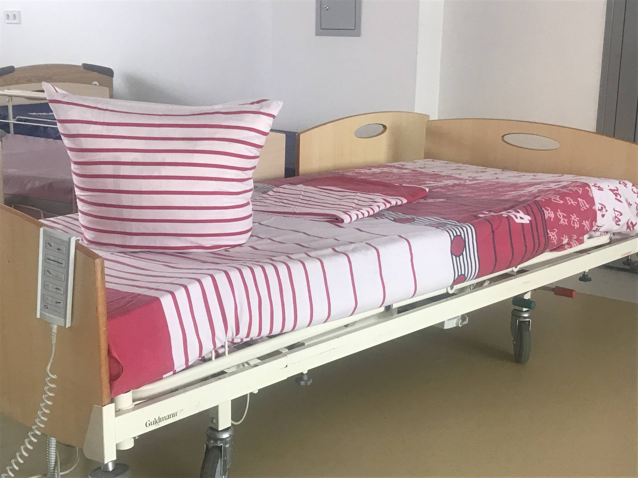 У Вінниці лікарня швидкої медичної допомоги отримала спеціалізовані ліжка