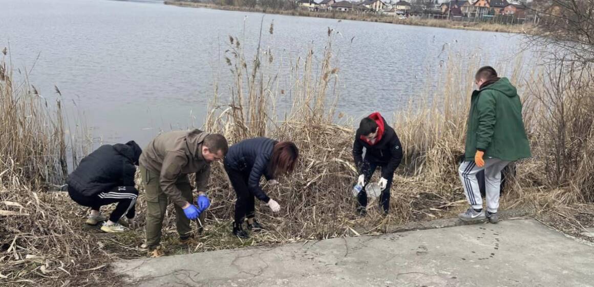 Депутати міської ради Вінниці продовжують долучатись до акції “За чисте довкілля”