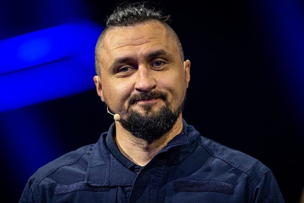 Камишін, який пішов з Укрзалізниці, став позаштатним радником президента