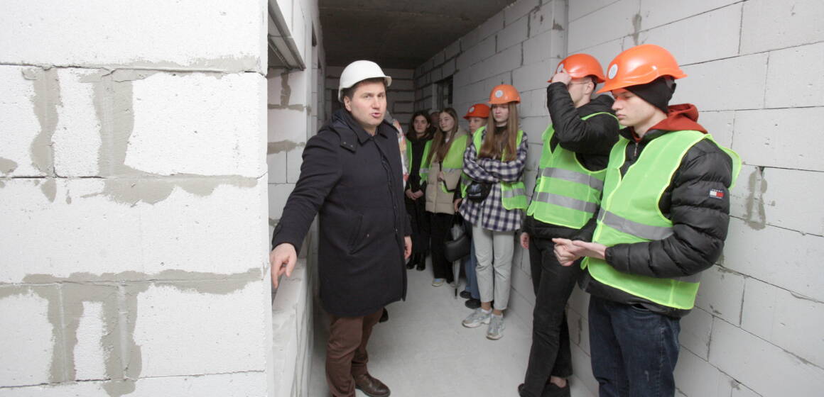 Темпи будівництва вражають: у Вінниці зводять муніципальний будинок на Вишеньці