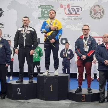 Вінничанин здобув перемогу на чемпіонаті світу з класичного жиму лежачи