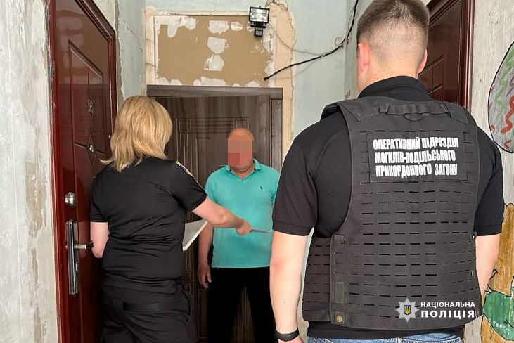 Затримали вінничанина, який незаконно переправляв чоловіків за межі України