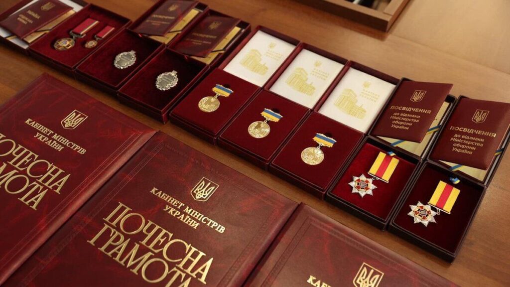 Вінничанам вручили державні нагороди та ордени від Президента України