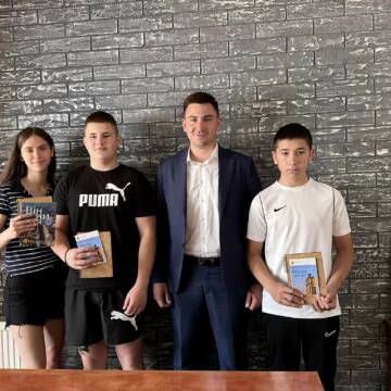 У Вінницько-Хутірському окрузі відзначили шістьох найактивніших учасників флешмобу “ЯзаЧистеДовкілля”