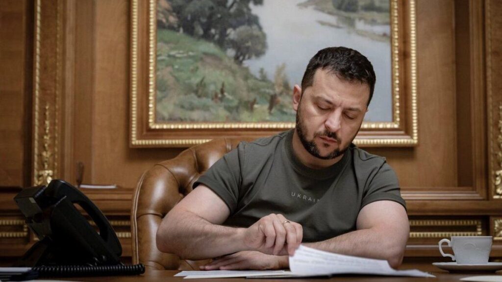 Зеленський підписав закони про податкові пільги для виробників дронів