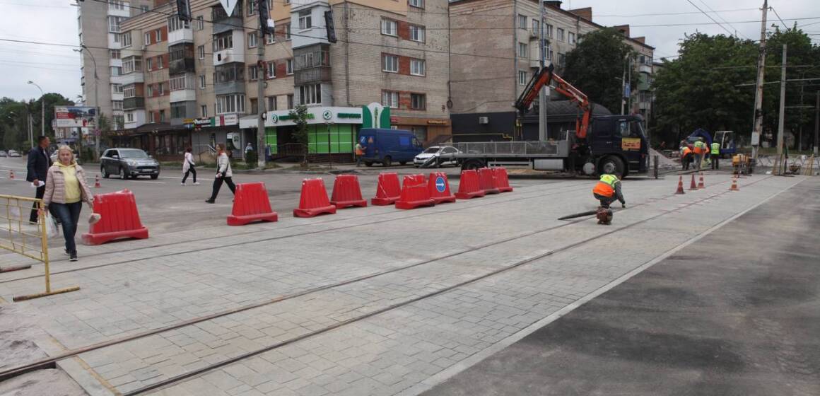 Менше корків на дорогах Вінниці: завтра відновлюють рух  на перетині вулиць Зодчих та Пирогова