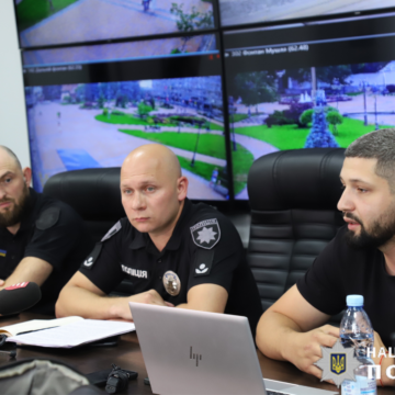 Поліцейські Вінниччини та громадськість обговорювали шляхи протидії шахрайствам
