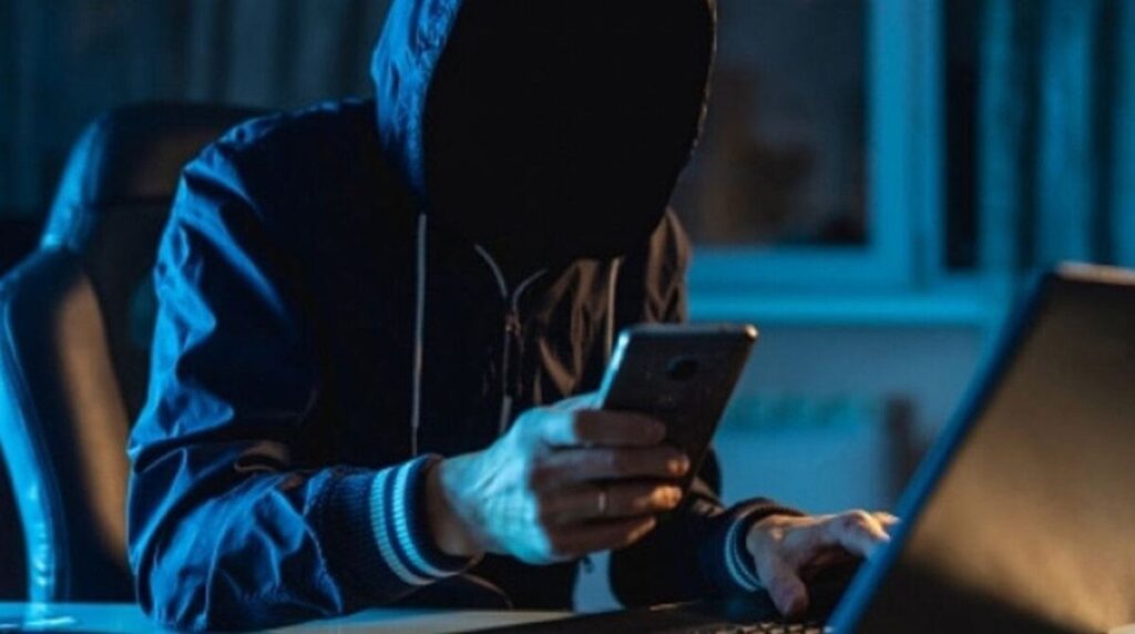 Поліцейські Вінниччини закликають громадян бути пильними аби не потрапити на гачок шахраїв