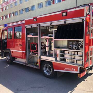 Місто-побратим Карлсруе подарував Вінниці другий пожежний автомобіль
