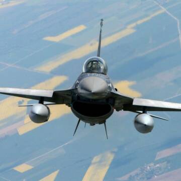 У НАТО заявили, що Україна не отримає F-16 до завершення контрнаступу