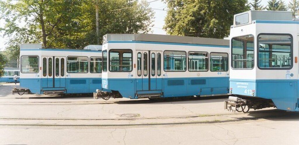 До Вінниці доставили черговий трамвайний вагон «Tram2000»
