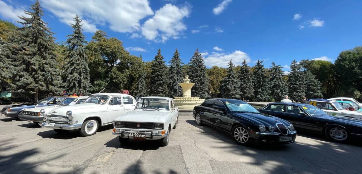 У Вінниці відкрили благодійну виставку «Ретро по-вінницьки»