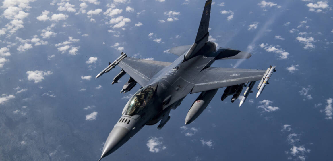 У Повітряних силах показали навчання українських пілотів на симуляторах F-16